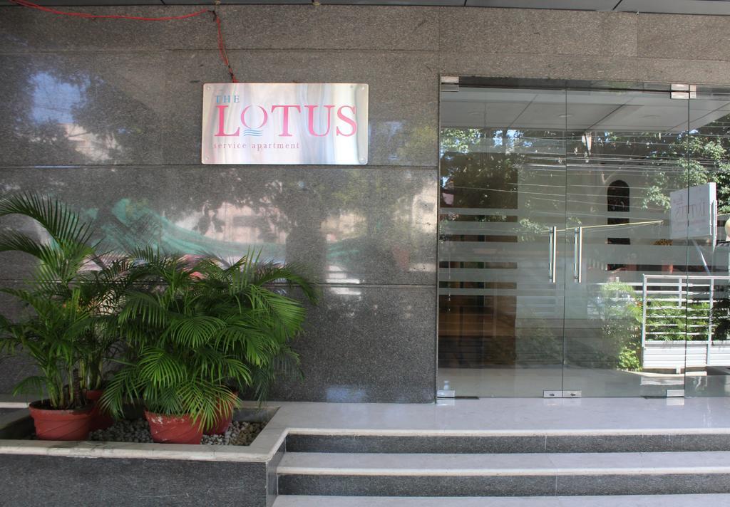 The Lotus Apartment Hotel, Burkit Road Ченай Екстериор снимка